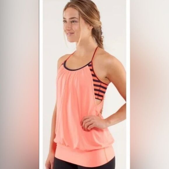 Lululemon No Limits coral/navy stripes attached bra tank top sz 6 - Picture 9 of 9